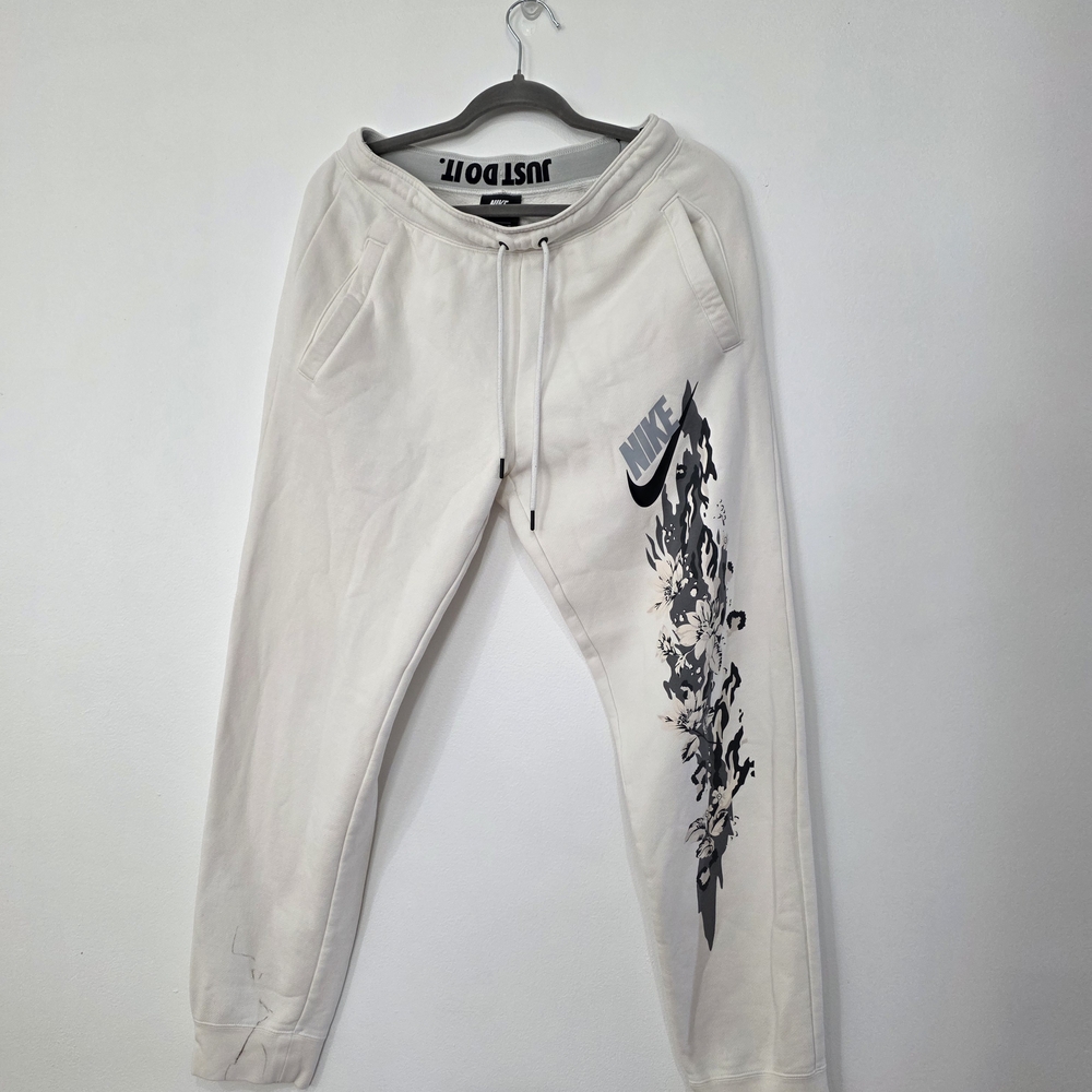 Nike Women's Floral Cream Joggers